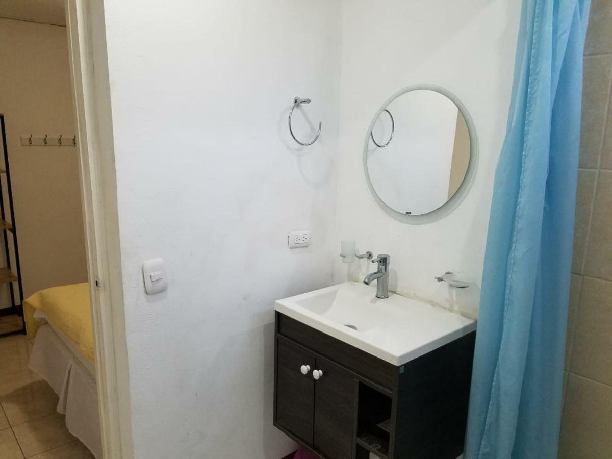 Runway 108 Appartement Managua Buitenkant foto