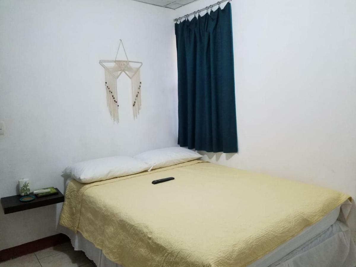 Runway 108 Appartement Managua Buitenkant foto